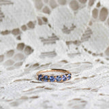 Mini Angel Ring med duvblå safirer