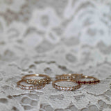 Mini Brigitte Ring med Rubiner