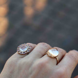 Statementring med Beige Rutilkvarts och Vintagedekor