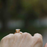 Statementring Med Smaragdslipad Vit Topas