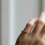 Amelia's Minimalistiska Baguetteband med Briljanter