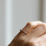 Amelia's Minimalistiska Baguetteband med Briljanter