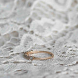 Amelias Minimalistiska Baguetteband med Briljanter - Topptäckt