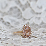 Bianca Ring med Oval Champagnemorganit och Diamanter