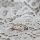 Mini Elise Ring med Svarta Diamanter